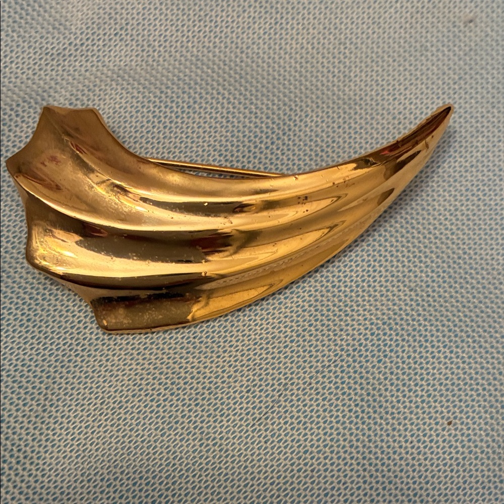 Vintage Sarah Coventry Jewelry Pin